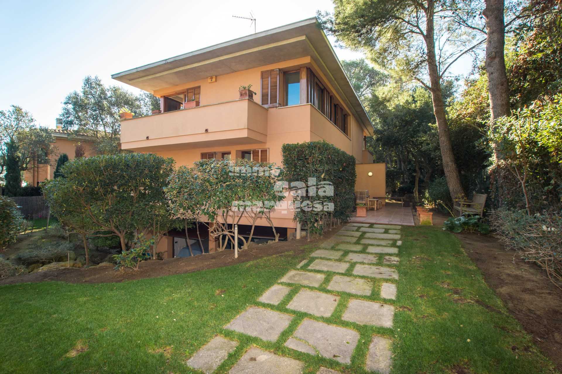 Moderne Villa  in Calella
