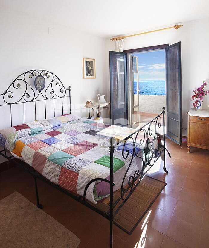 FRONT LINE OF THE SEA VILLA WITH LARGE PLOT IN LLAFRANC
