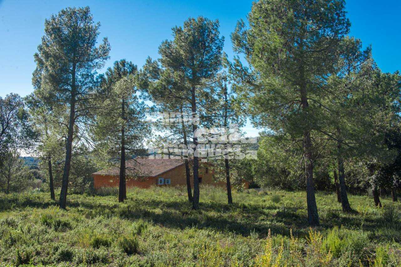PARCELA nº 32 EN EXCLUSIVA URBANIZACIÓN EN VALL-LLOBREGA