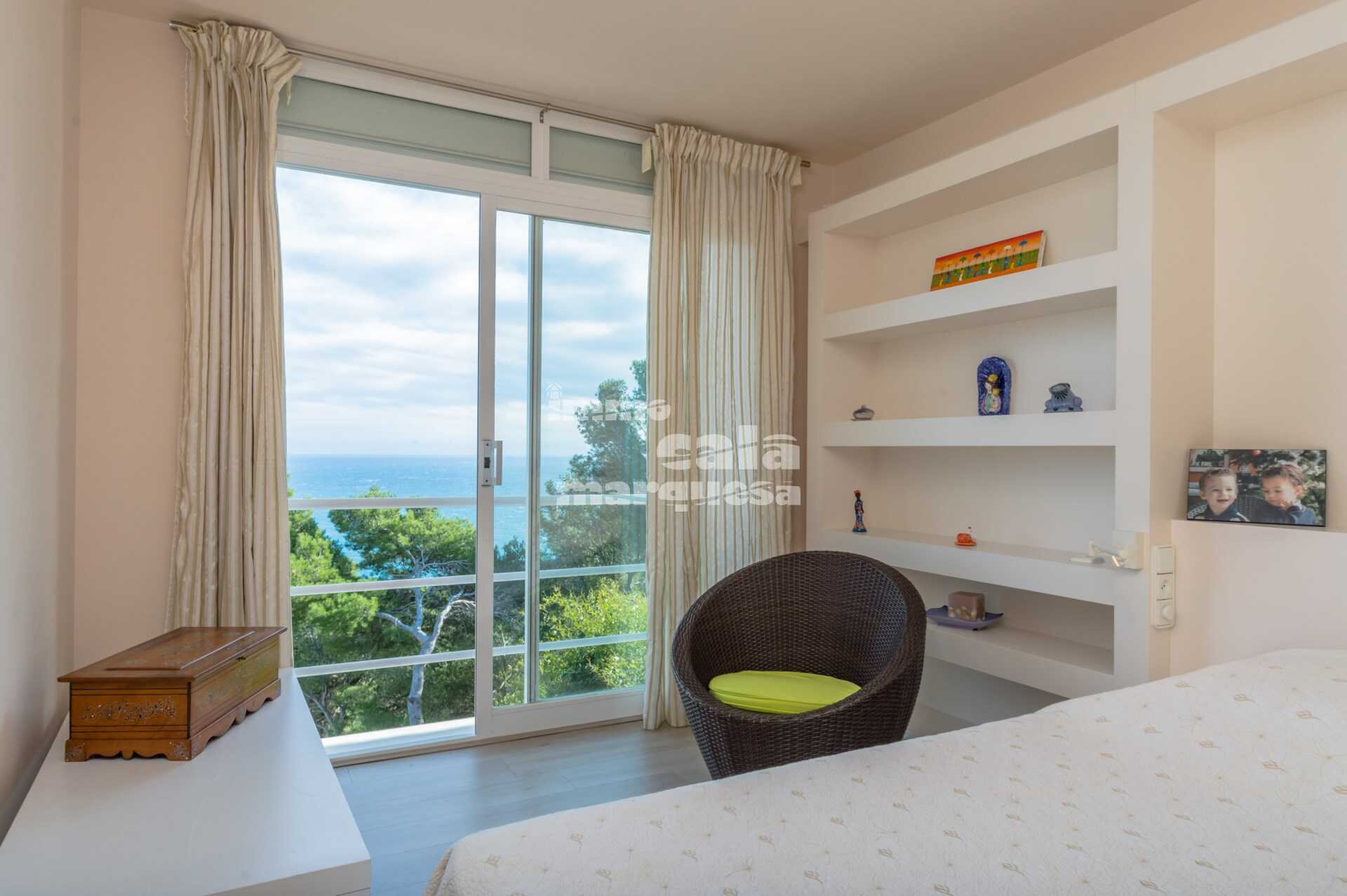 Excellent semi-detached house with beautiful sea views in La Borna - Begur