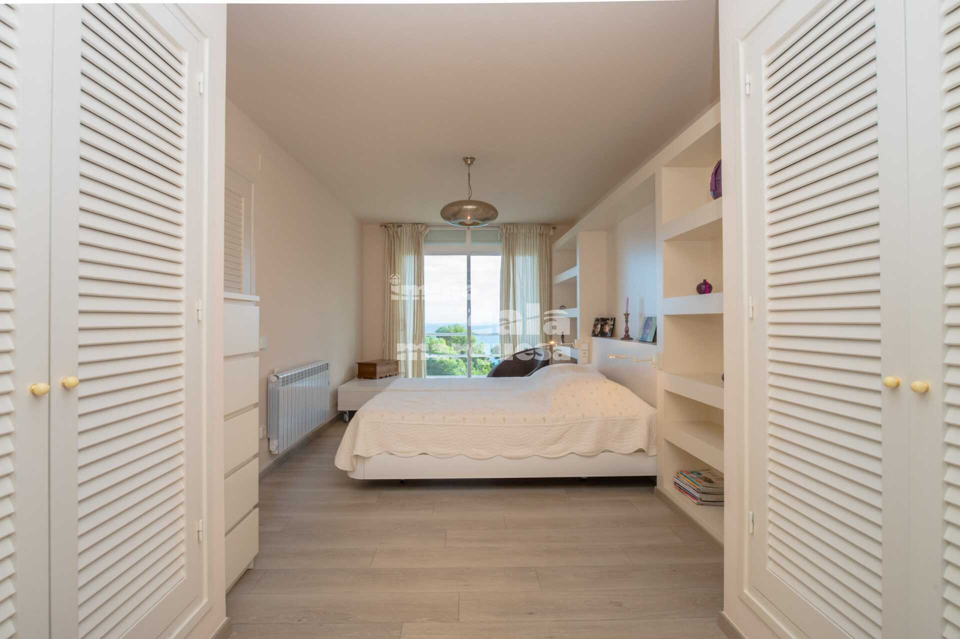 Excellent semi-detached house with beautiful sea views in La Borna - Begur