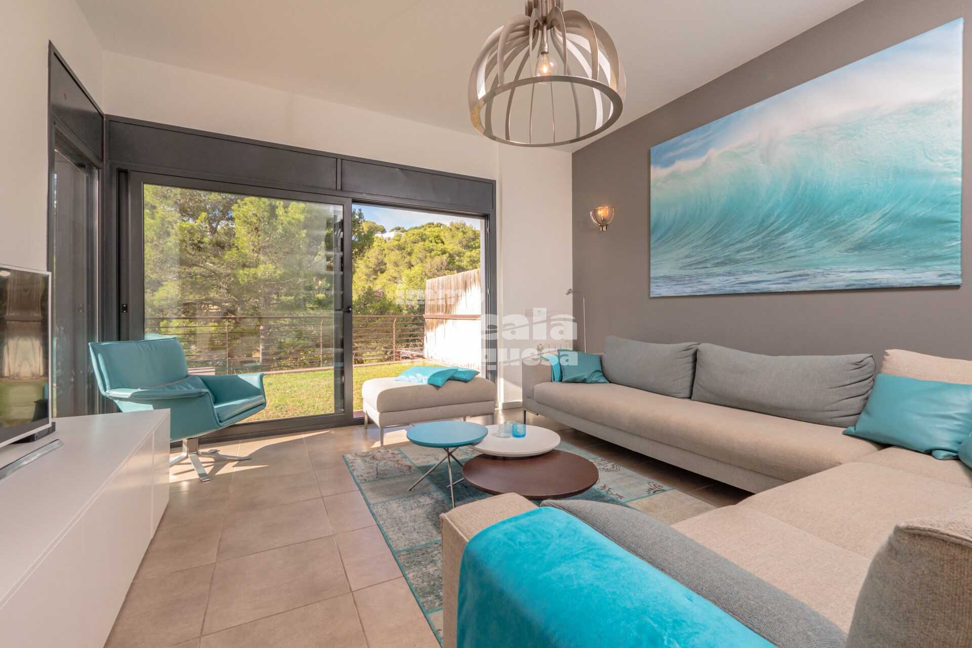 CHALET DE ALTO STANDING CERCA DE LA PLAYA DE TAMARIU