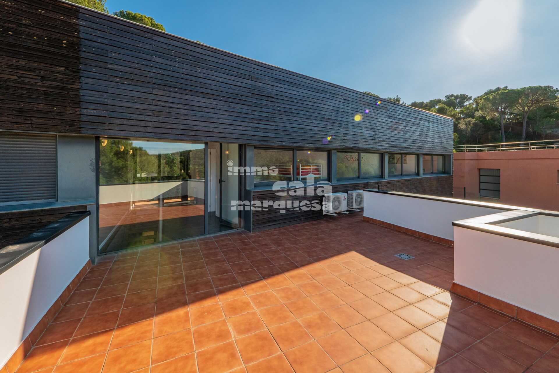 CHALET DE ALTO STANDING CERCA DE LA PLAYA DE TAMARIU