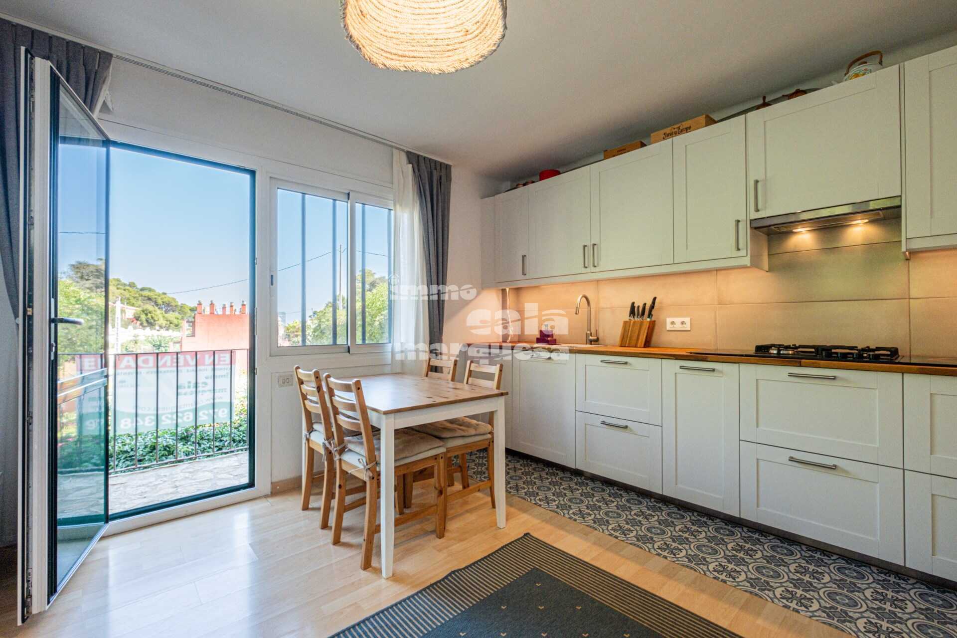 Apartamento reformado en la playa de  Sa Riera  Begur.