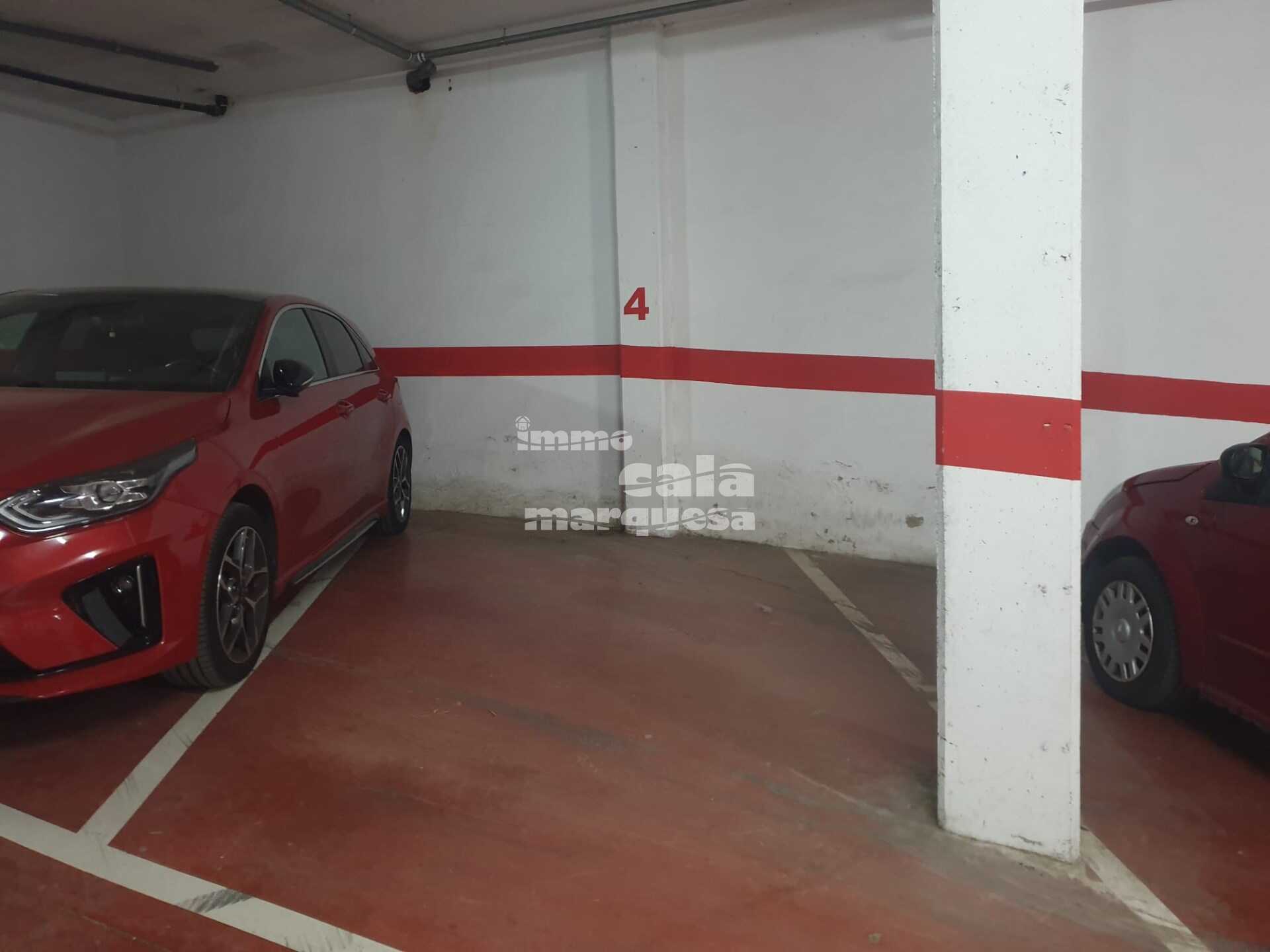 Plaza de parking en Palafrugell. 