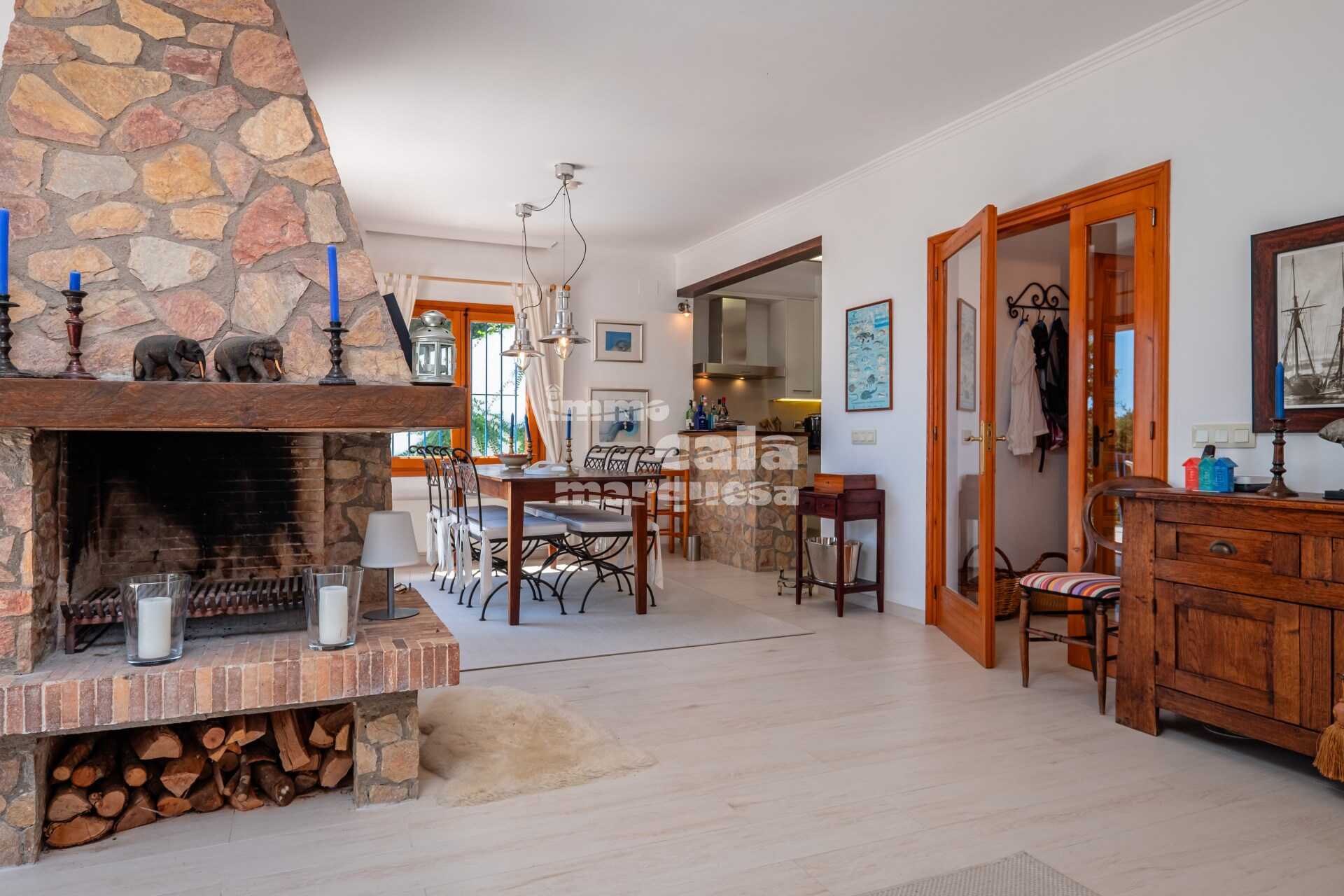 Encantadora casa individual d'estil mediterrani amb piscina privada i vistes al mar a 5 min a peu de Tamariu 