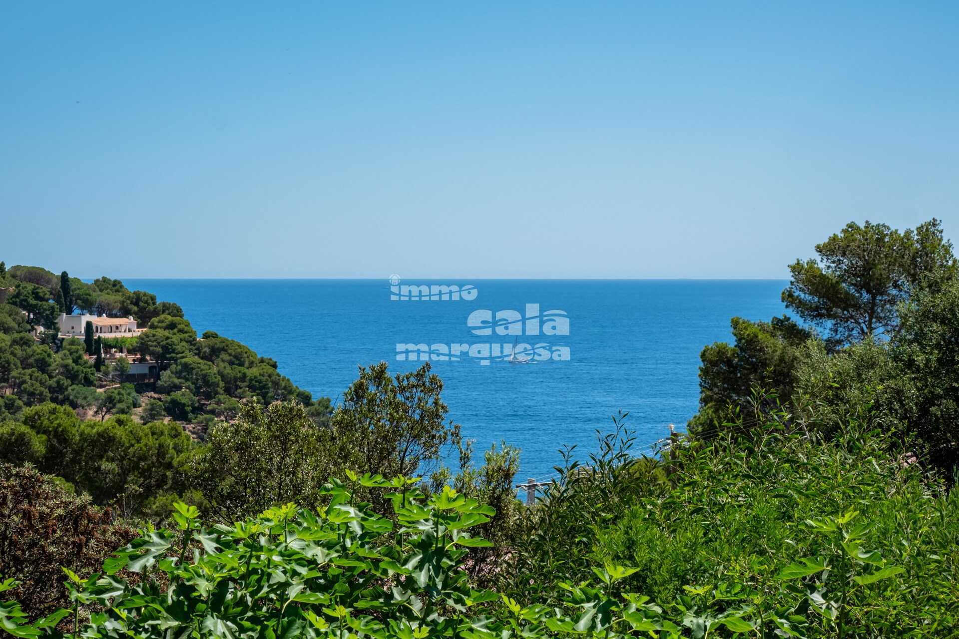 Encantadora casa individual d'estil mediterrani amb piscina privada i vistes al mar a 5 min a peu de Tamariu 