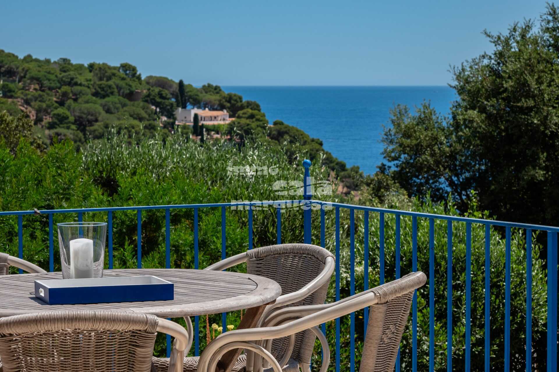 Encantadora casa individual d'estil mediterrani amb piscina privada i vistes al mar a 5 min a peu de Tamariu 
