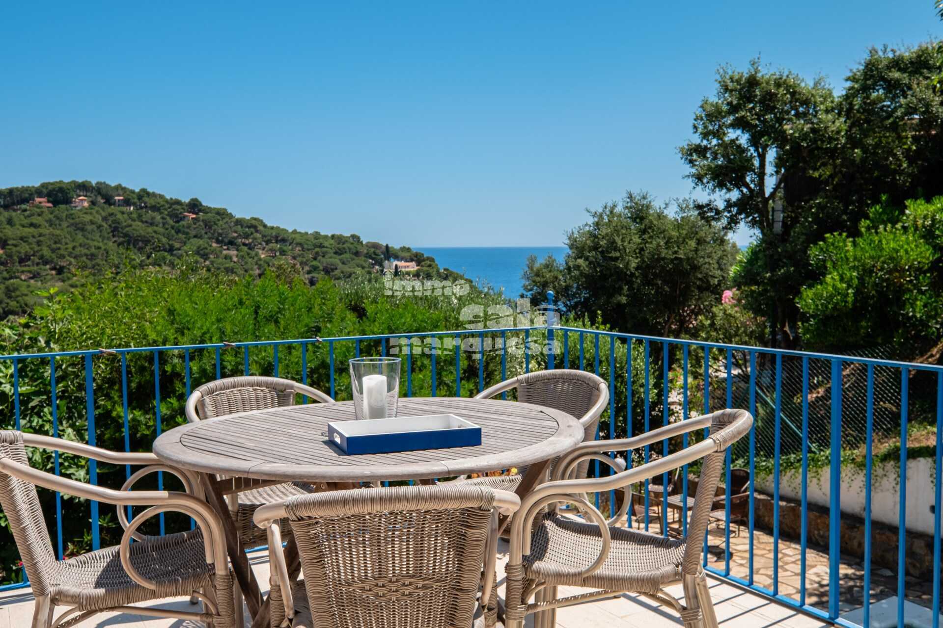 Encantadora casa individual d'estil mediterrani amb piscina privada i vistes al mar a 5 min a peu de Tamariu 