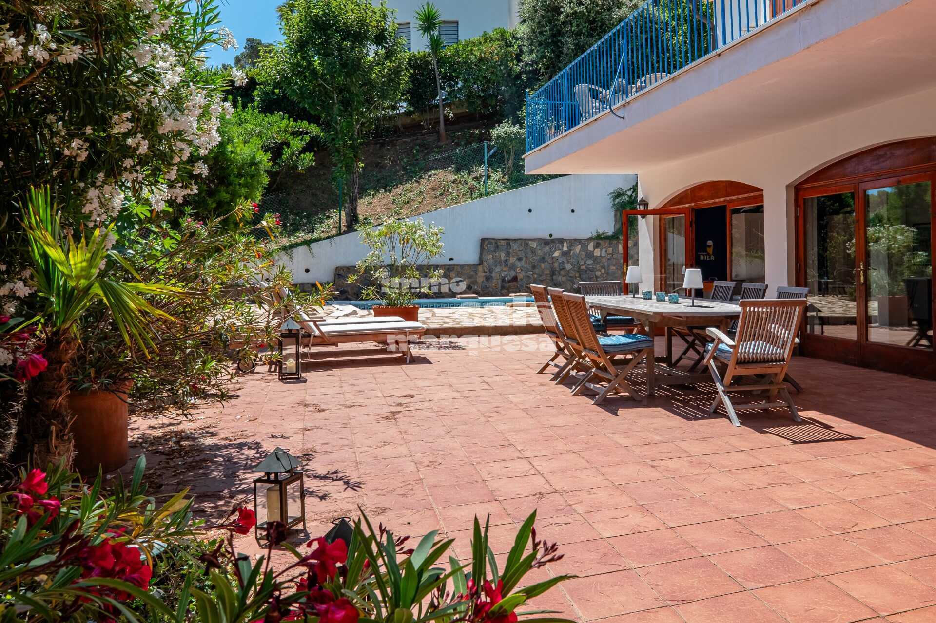 Encantadora casa individual d'estil mediterrani amb piscina privada i vistes al mar a 5 min a peu de Tamariu 