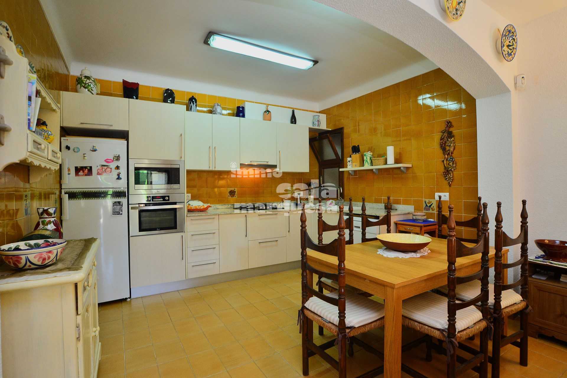 CASA ADOSADA CON JARDÍN PRIVADO EN LA ZONA DEL PRAT XIRLO EN CALELLA DE PALAFRUGELL