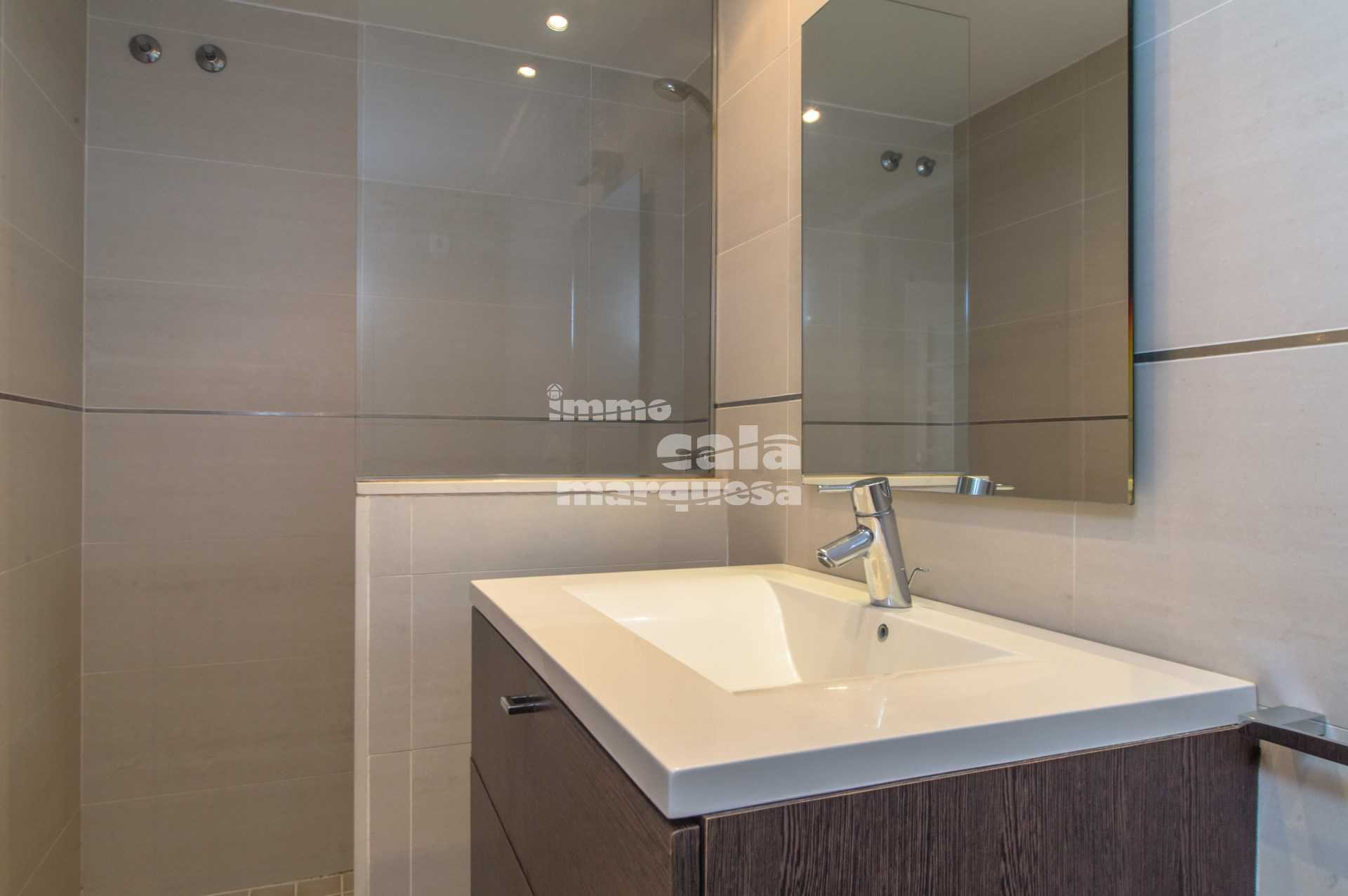 APARTAMENT EN PLANTA BAIXA AMB JARDÍ I PISCINA AL CENTRE DE CALELLA DE PALAFRUGELL