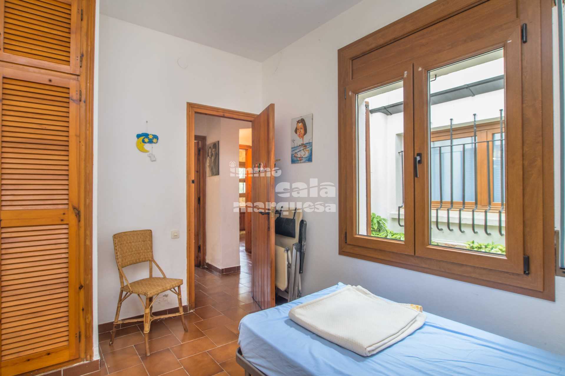 CASA AMB JARDÍ PRIVAT A POCS METRES DEL CENTRE DE CALELLA DE PALAFRUGELL