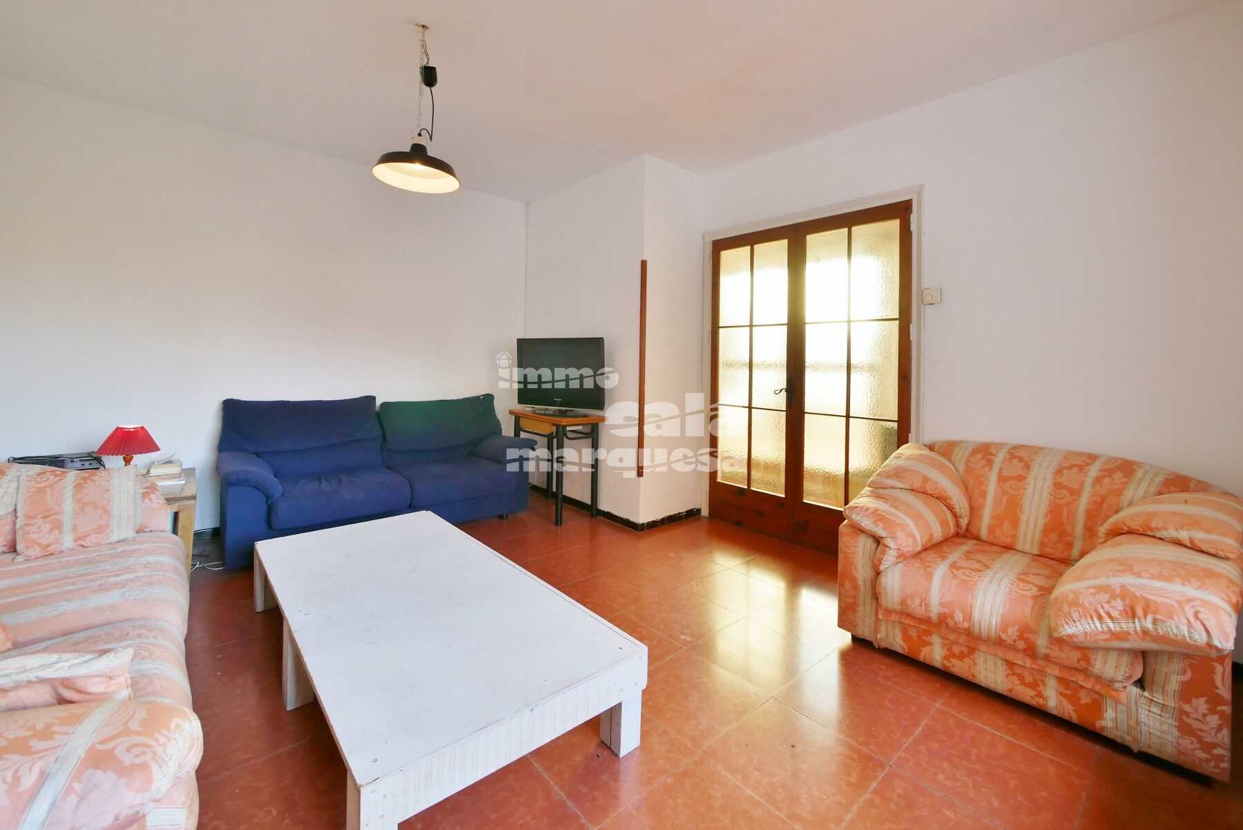 CASA DE POBLE AMB MOLTES POSSIBILITATS SITUADA AL CENTRE DE PALAFRUGELL