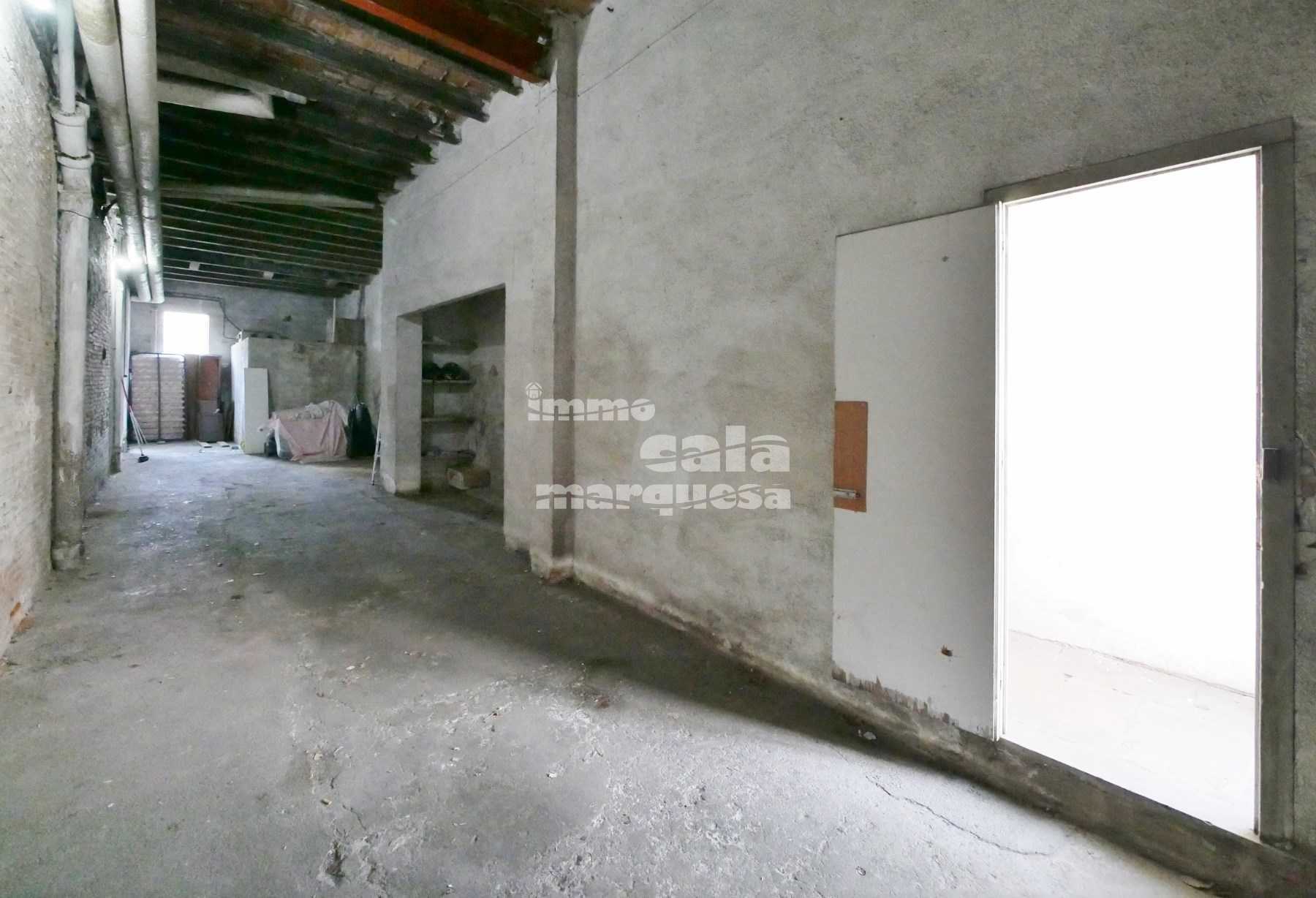 CASA DE POBLE AMB MOLTES POSSIBILITATS SITUADA AL CENTRE DE PALAFRUGELL