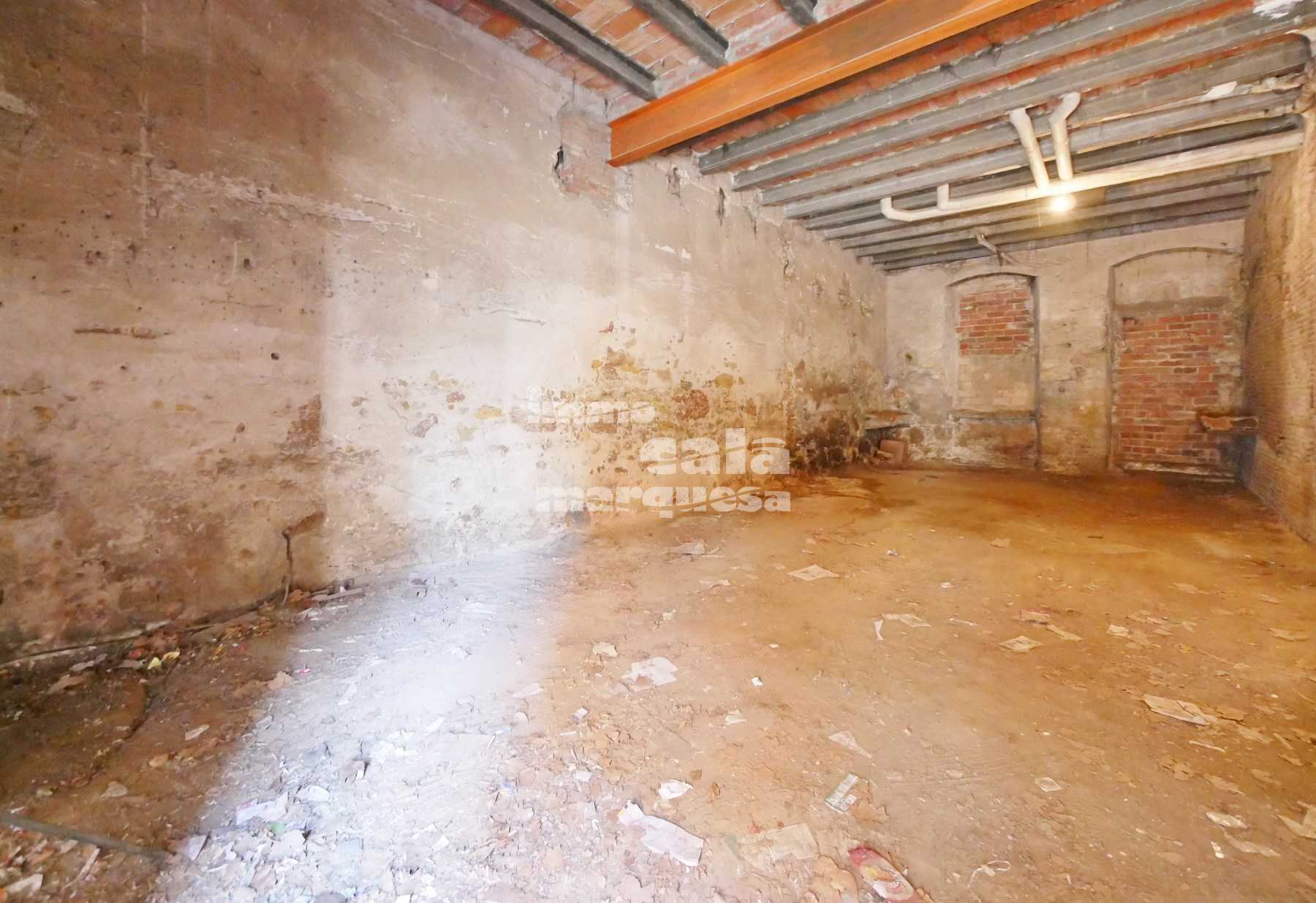 CASA DE POBLE AMB MOLTES POSSIBILITATS SITUADA AL CENTRE DE PALAFRUGELL