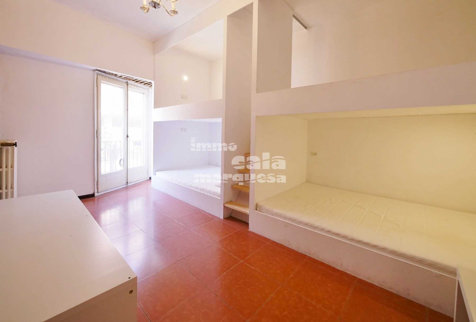 CASA DE POBLE AMB MOLTES POSSIBILITATS SITUADA AL CENTRE DE PALAFRUGELL