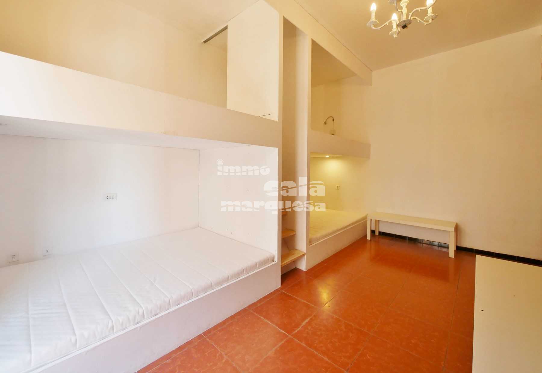 CASA DE POBLE AMB MOLTES POSSIBILITATS SITUADA AL CENTRE DE PALAFRUGELL