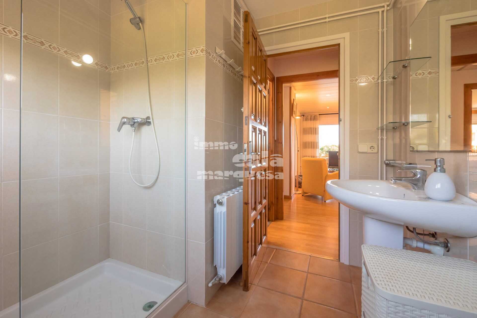 APARTAMENTO CON PISCINA COMUNITARIA EN CALELLA DE PALAFRUGELL