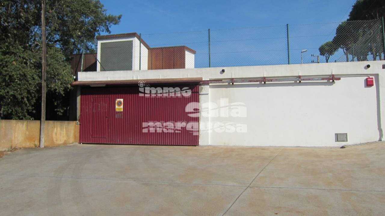 PARKING CERRADO EN CALELLA DE PALAFRUGELL