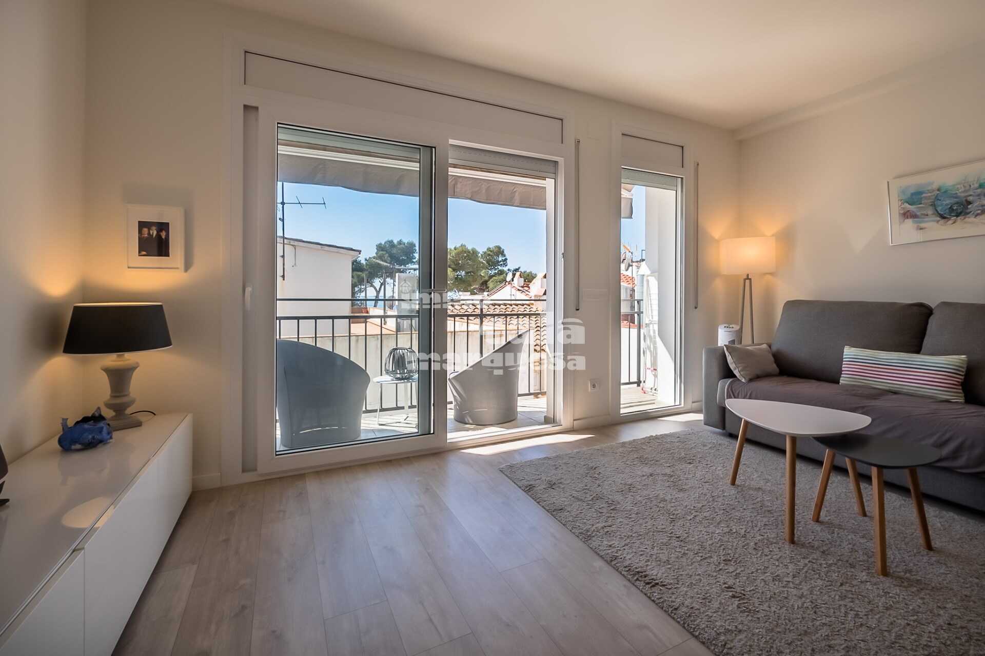 APARTAMENTO 2A LÍNEA DE LA PLAYA DE LLAFRANC