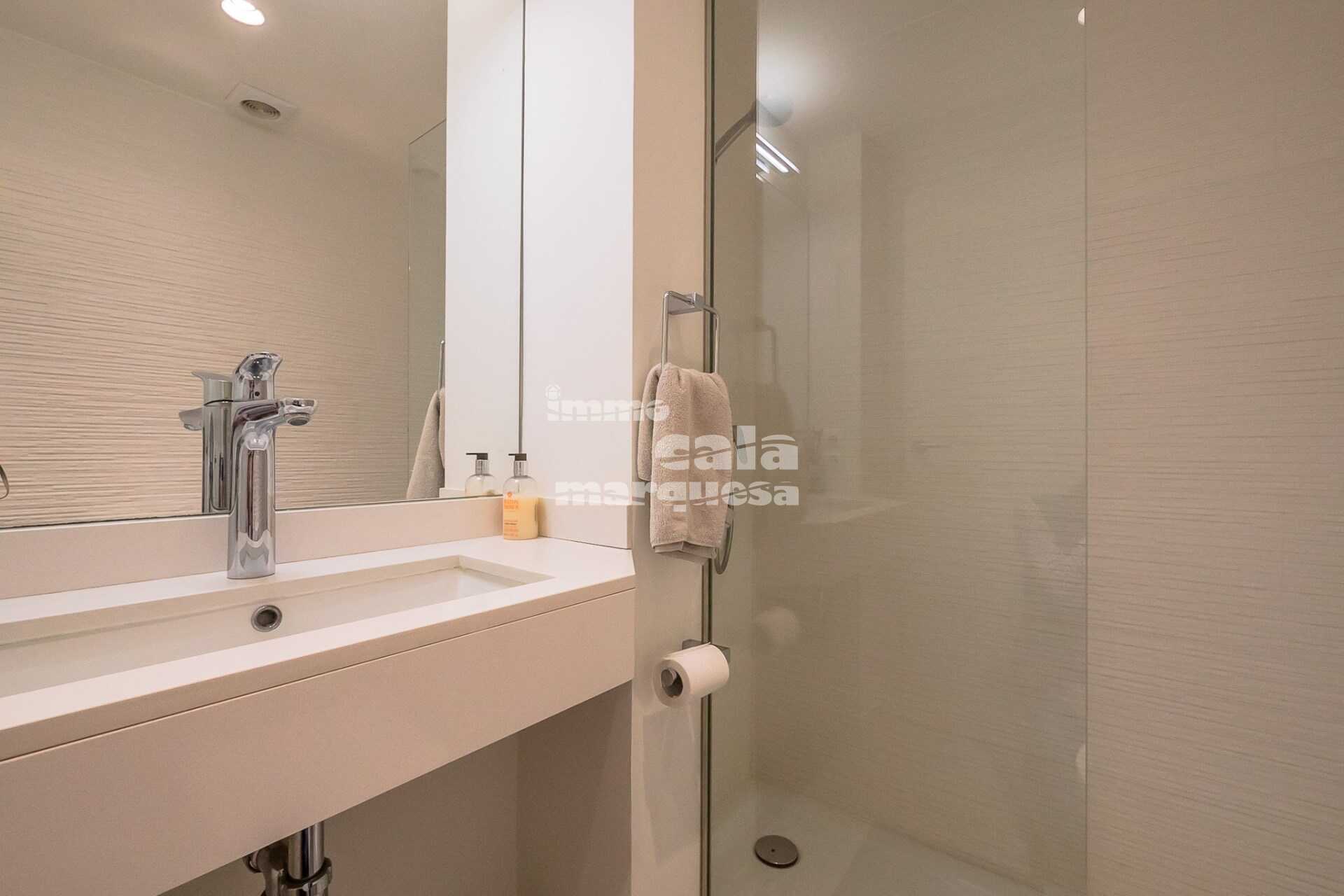 APARTAMENTO 2A LÍNEA DE LA PLAYA DE LLAFRANC