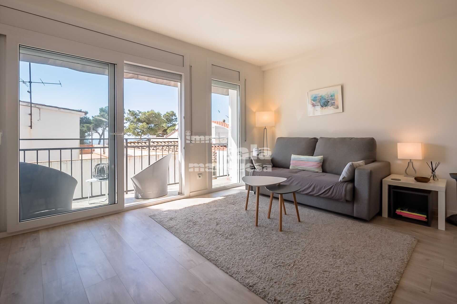 APARTAMENTO 2A LÍNEA DE LA PLAYA DE LLAFRANC