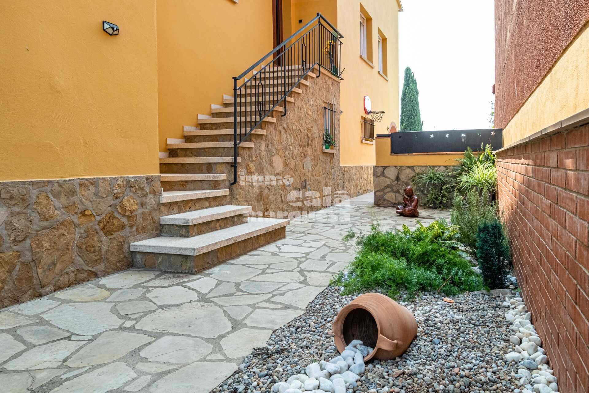 CASA AMB PATI I PISCINA A PALAFRUGELL