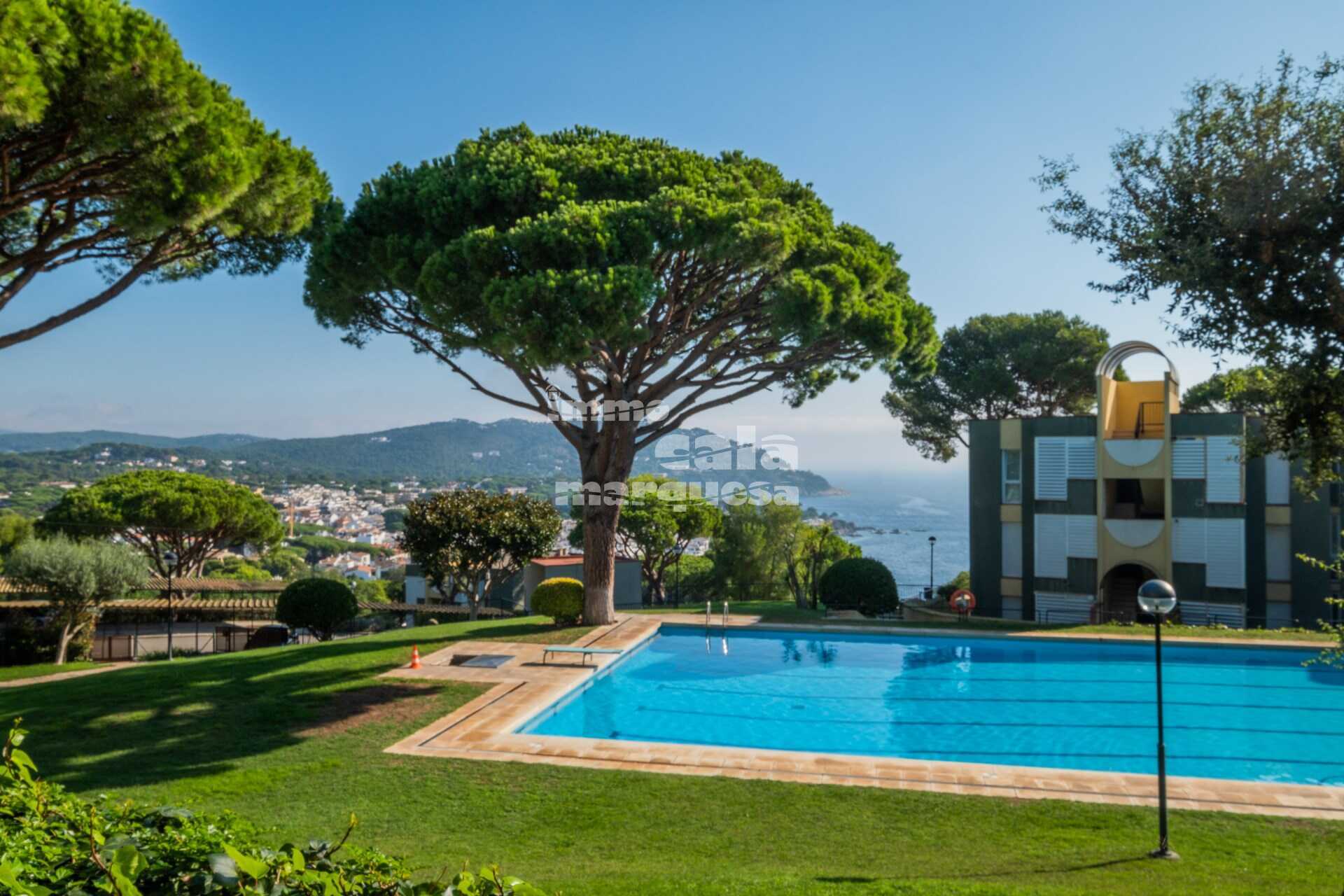 Apartment with sea views, communal garden, pool and tenis court in Calella de Palafrugell
