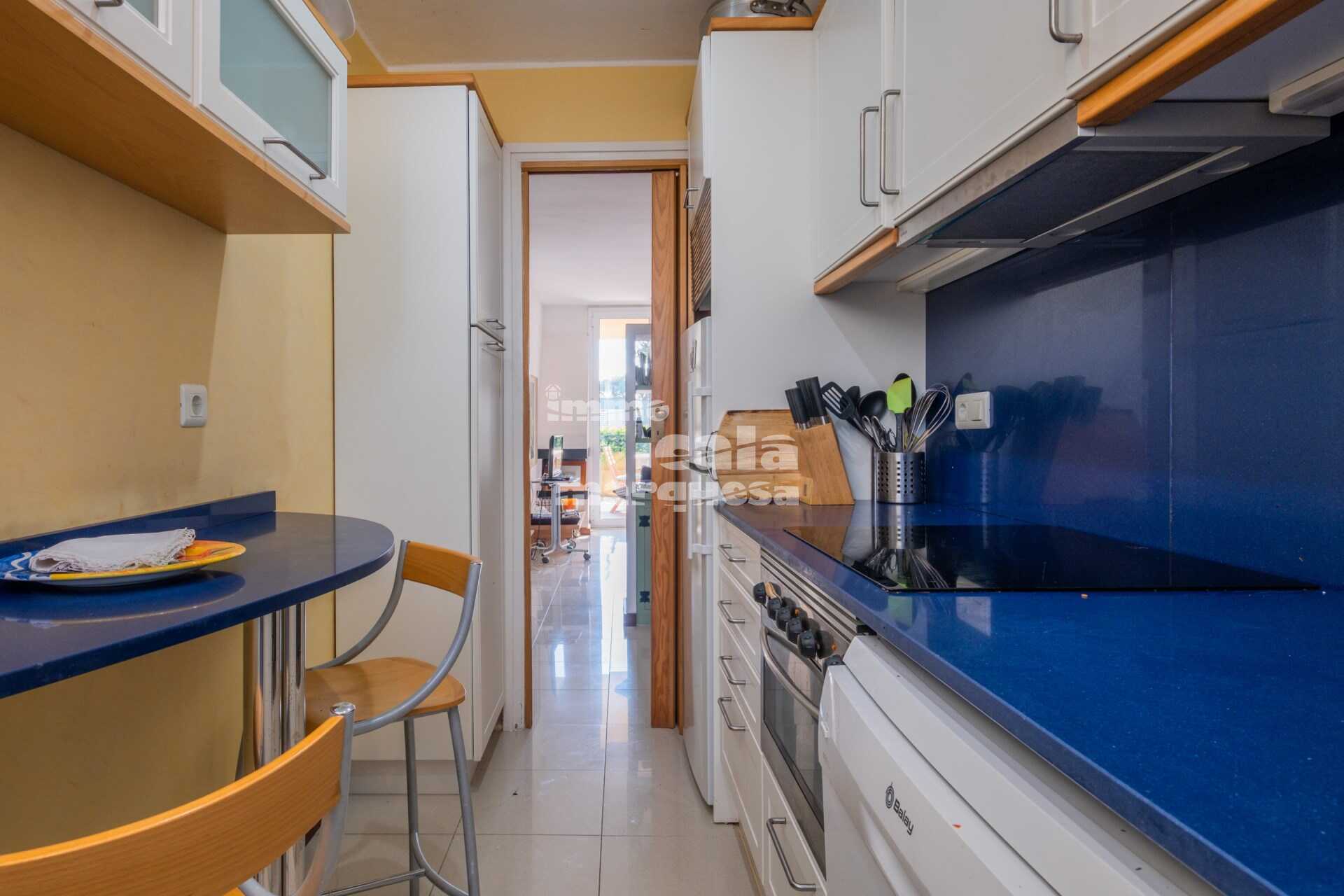Apartment with sea views, communal garden, pool and tenis court in Calella de Palafrugell