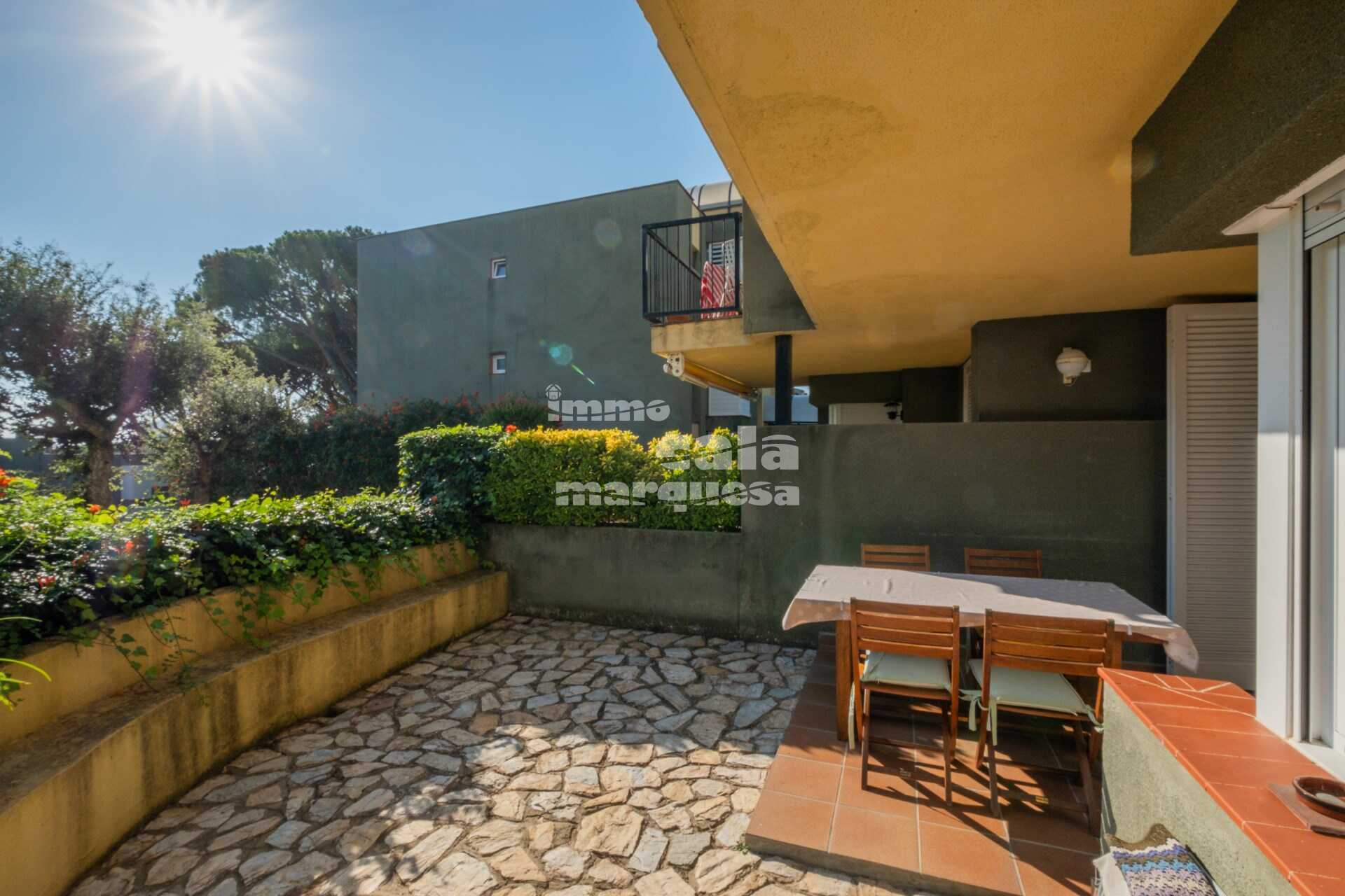 Apartment with sea views, communal garden, pool and tenis court in Calella de Palafrugell