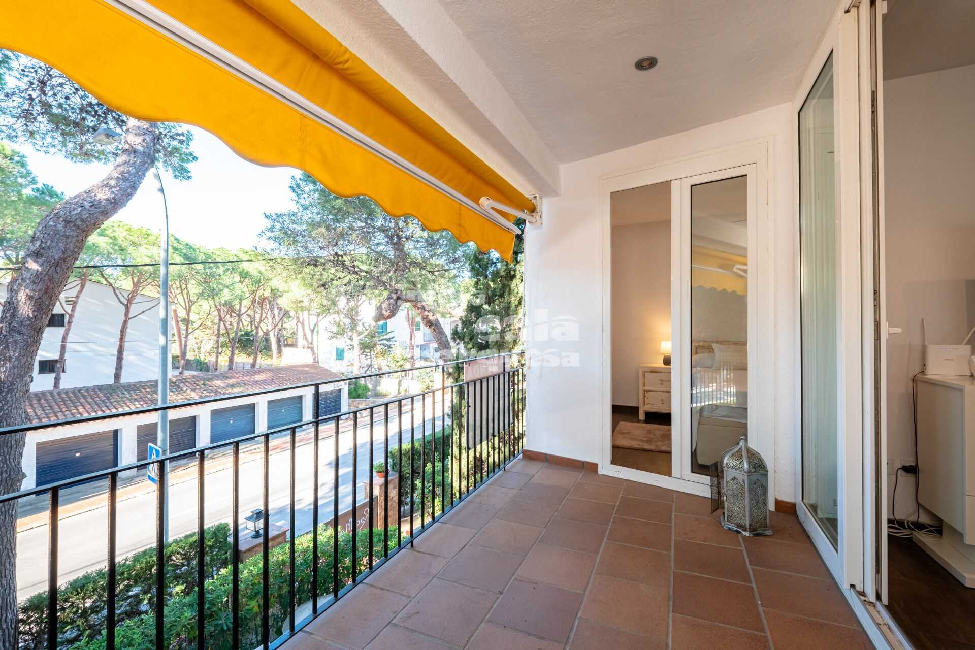 Apartamento reformado muy cerca de la playa en Calella de Palafrugell