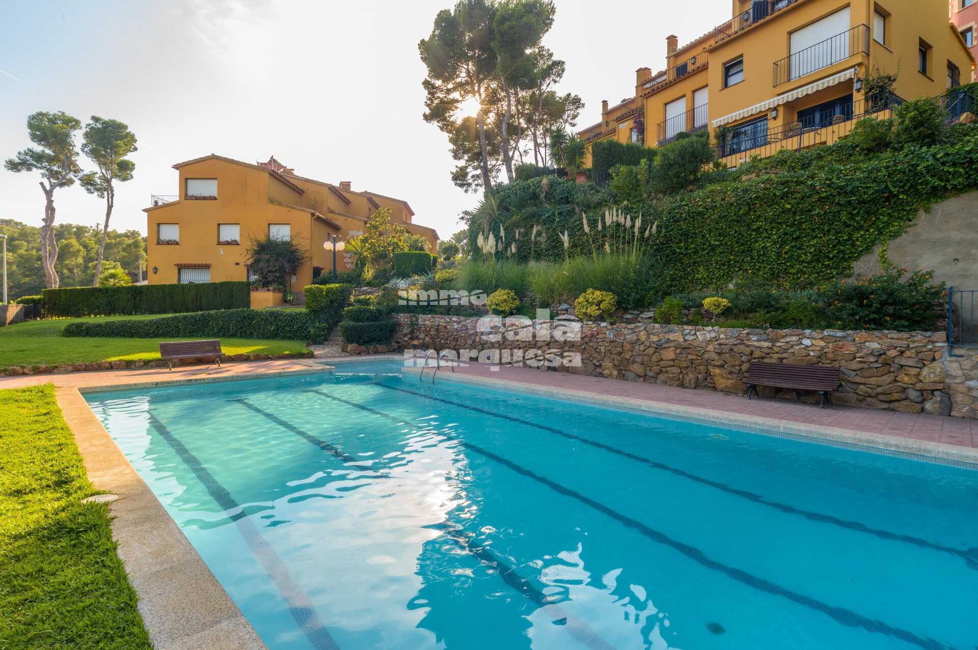 Gran casa con bonitas vistas al mar en Calella de Palafrugell