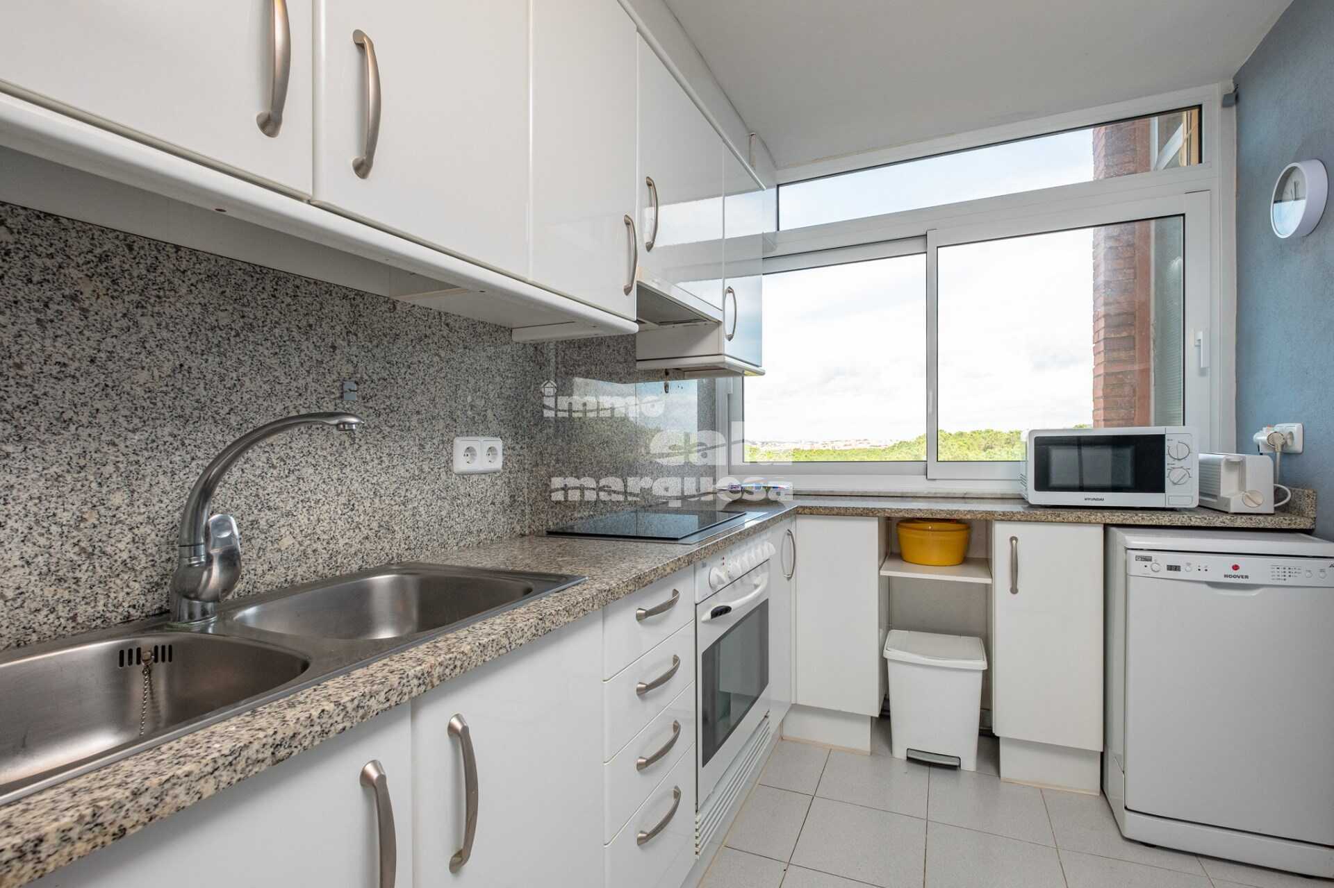Apartment in pleasant community with pool in Calella de Palafrugell