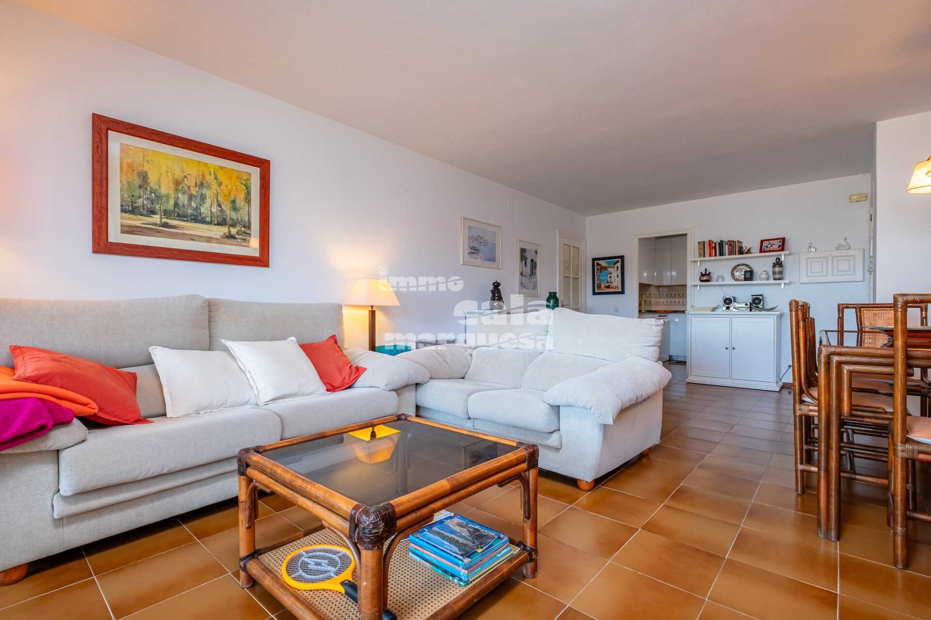 Gran apartamento  planta baja  cerca de la playa en Calella de Palafrugell