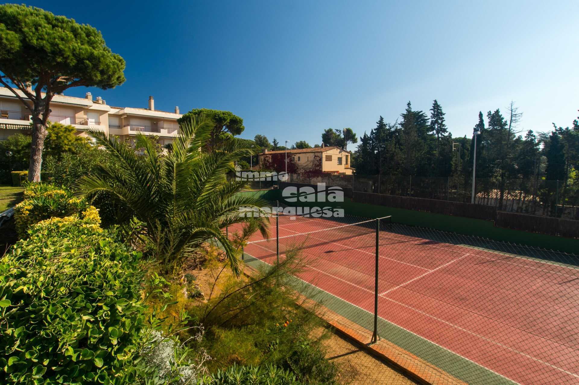 Gran apartamento  planta baja  cerca de la playa en Calella de Palafrugell