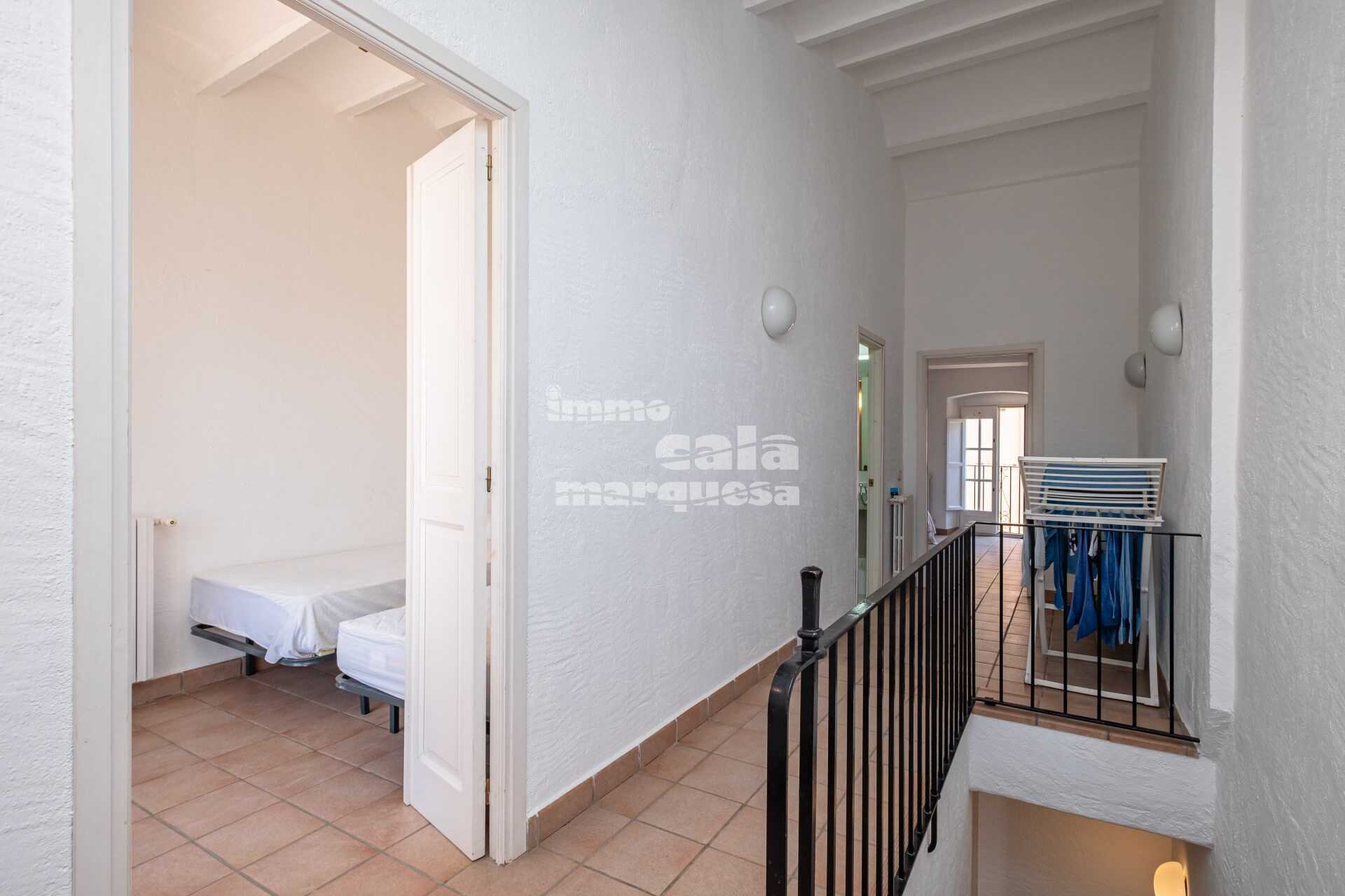Casa de poble amb gran pati a ple centre de Palafrugell 