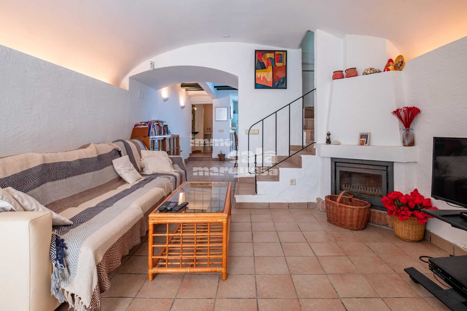 Casa de poble amb gran pati a ple centre de Palafrugell 