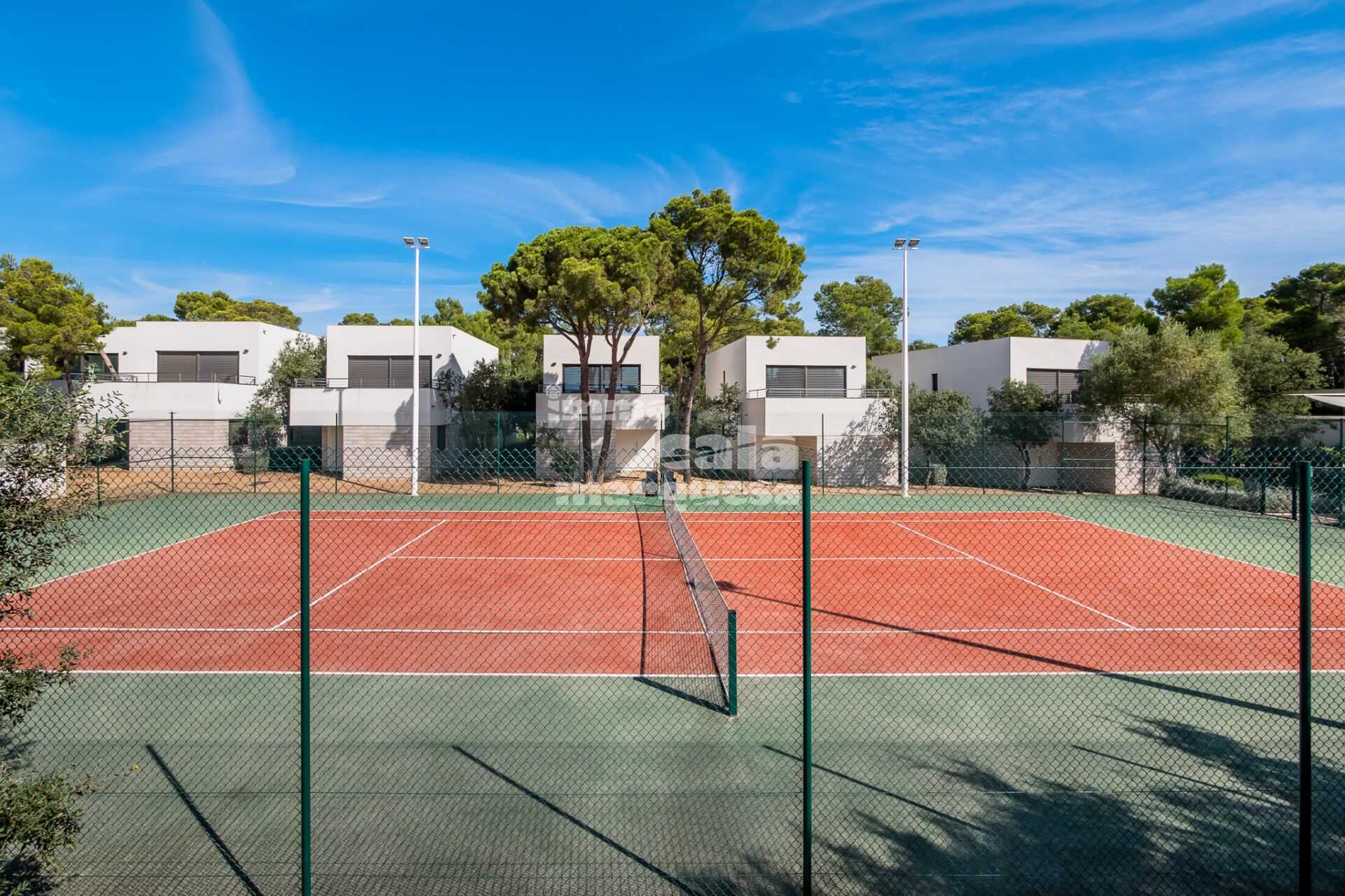 Fabulosa casa amb vistes al mar,  piscina i tenis  comunitaris a Llafranc