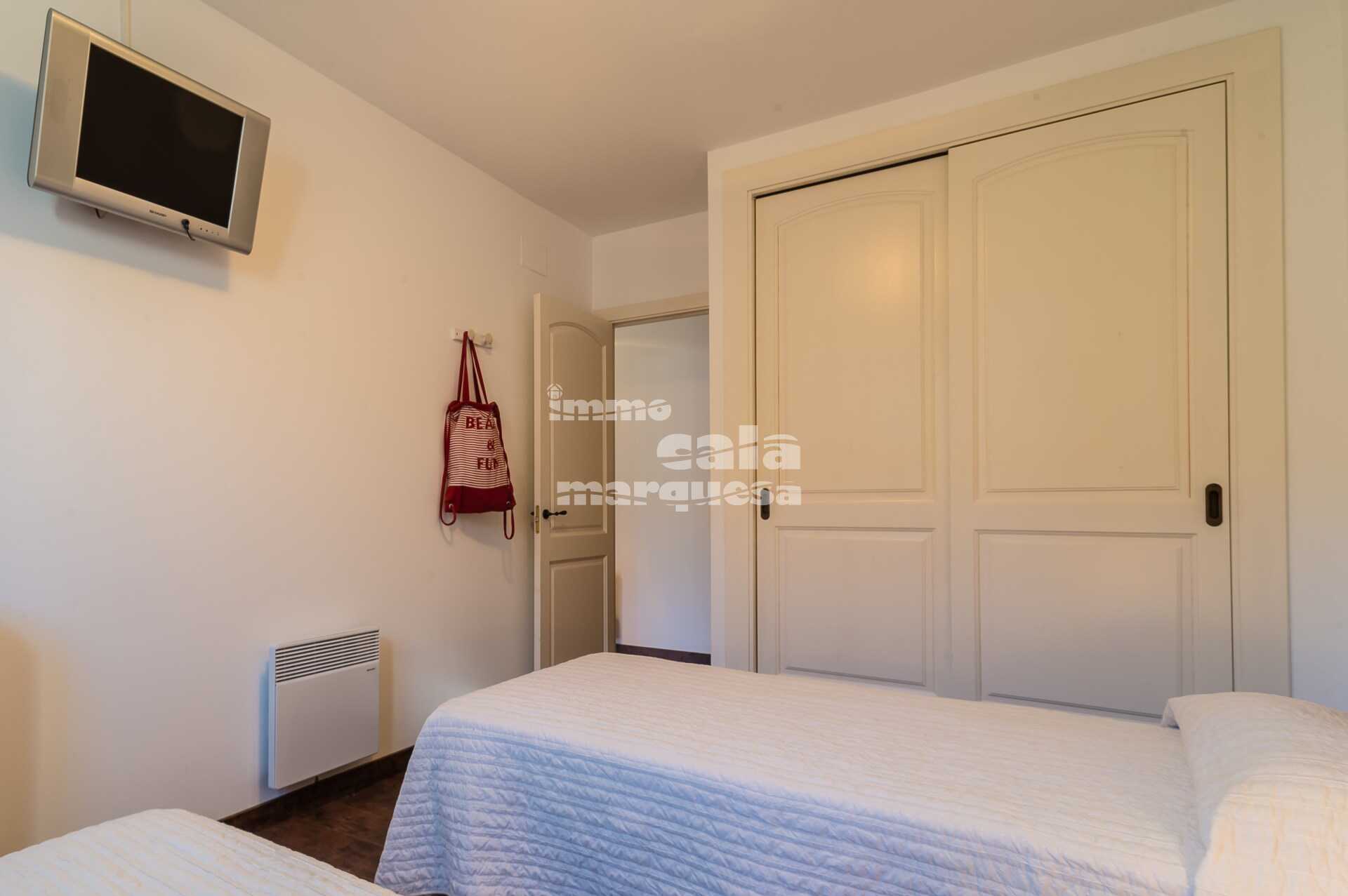 APARTAMENTO EN 2A LÍNIA DE LA PLAYA DEL CANADELL, EN CALELLA DE PALAFRUGELL